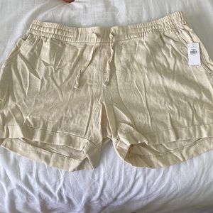 Brand New Women’s Old Navy Linen Shorts